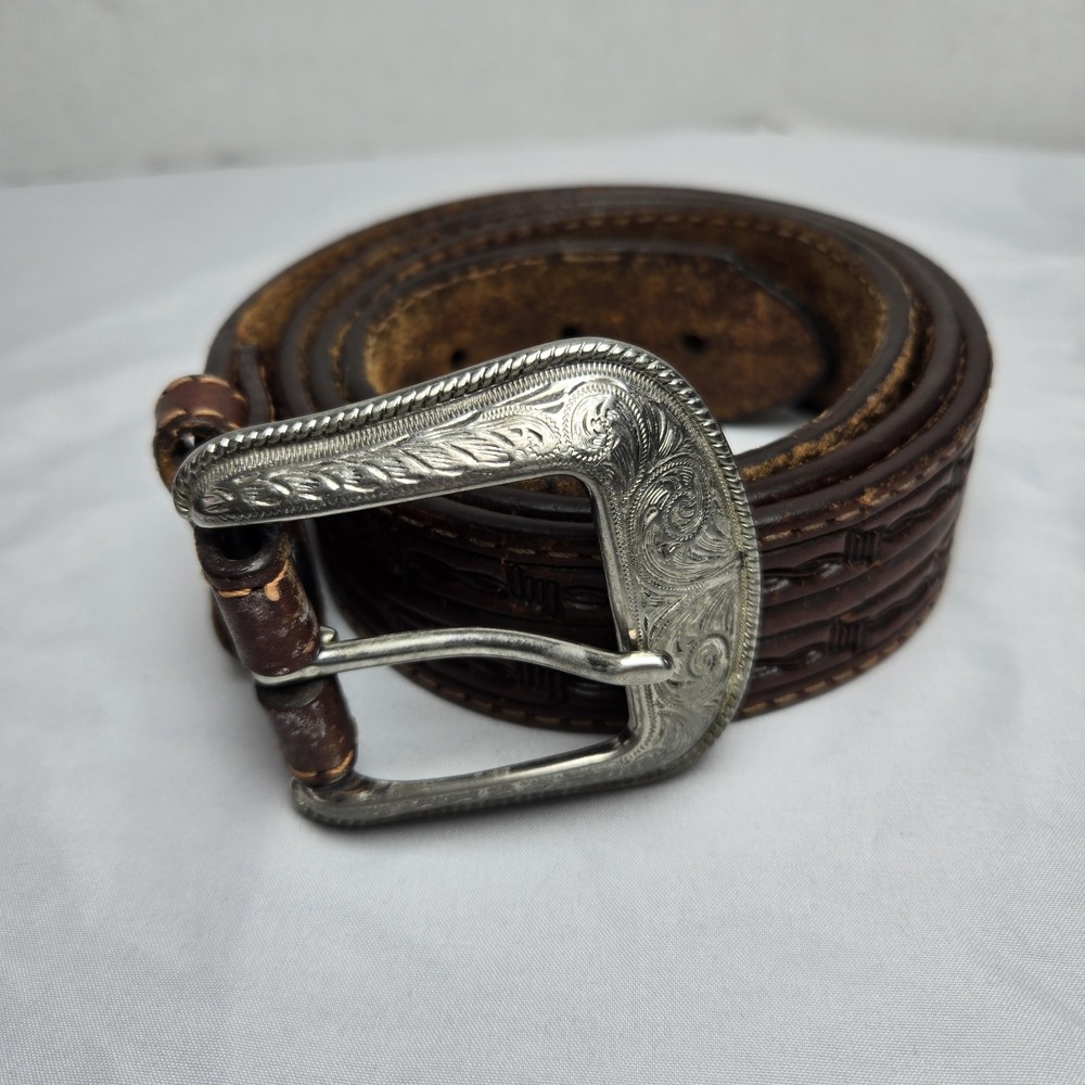 Vtg 3D Belt Company Hand Tooled Brown Leather Belt 42 Barbed Wire Etched Buckle
